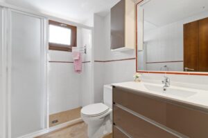 Продажа апартаментов в провинции Costa Blanca South, Испания: 2 спальни, 85 м2, № RV2381BE – фото 11