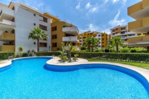 Продажа квартиры в провинции Costa Blanca South, Испания: 2 спальни, № RV2782UR-D – фото 2