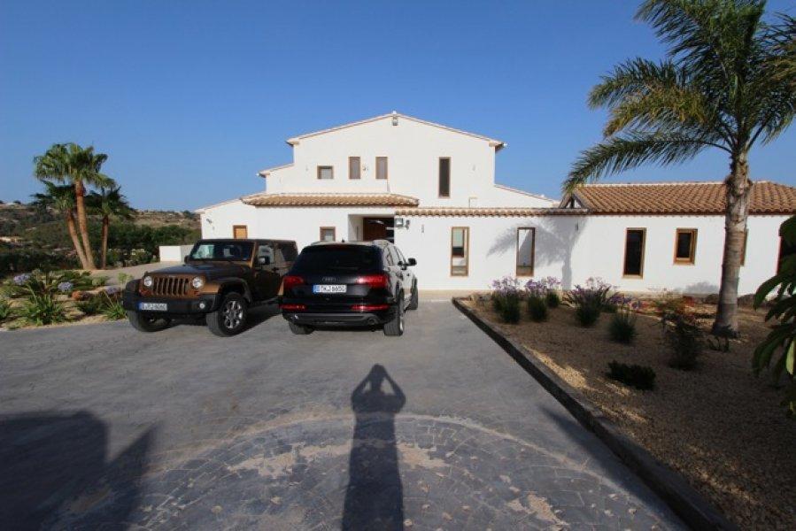 Продажа виллы в провинции Costa Blanca North, Испания: 4 спальни, 700 м2, № GTZ-67516 – фото 2
